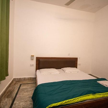 Unplan By Tatsat Hostel Rishīkesh Buitenkant foto