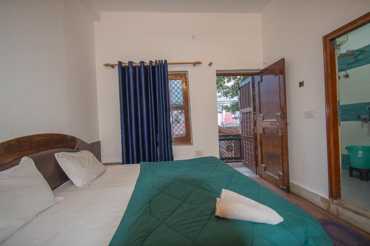 Unplan By Tatsat Hostel Rishīkesh Buitenkant foto